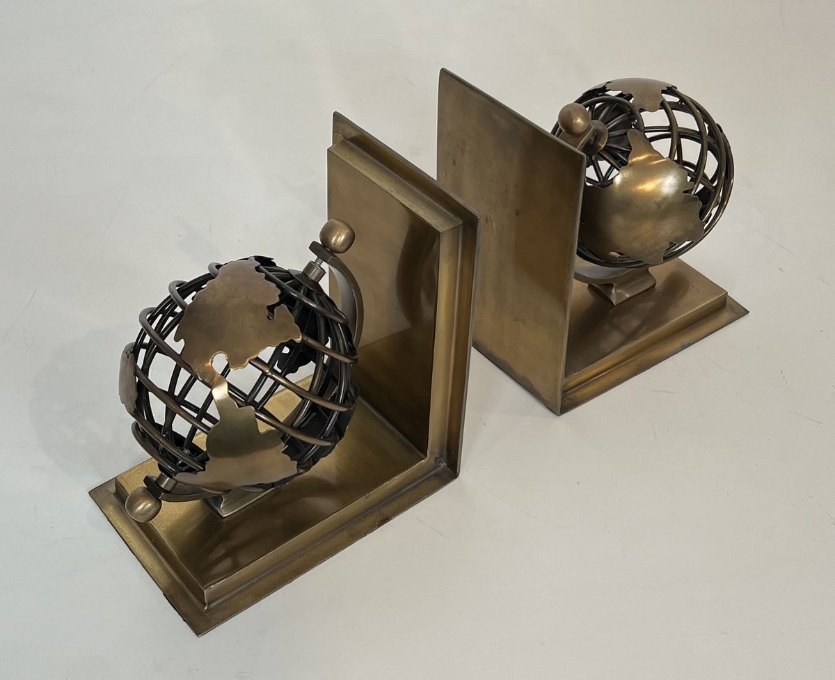 Pair Of Brass Bookends Featuring Openwork Terrestrial Globes. French Work. Circa 1970-photo-3