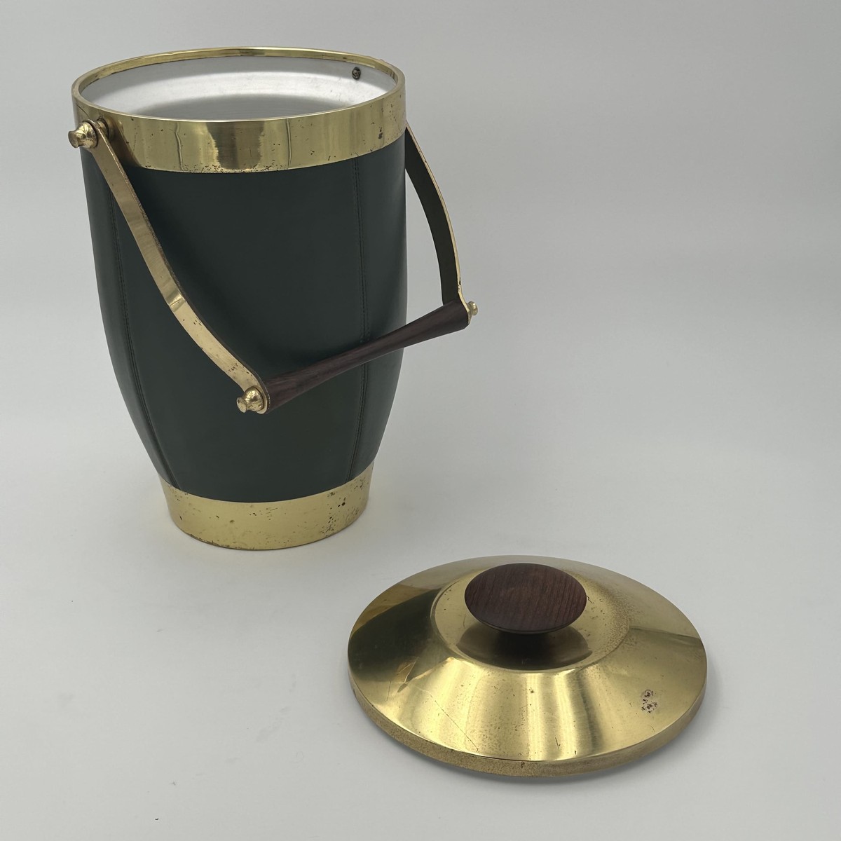 Ice Bucket Sheathed In Green Leather And Brass With An Arched Handle. Italian Work. Circa 1960-photo-3
