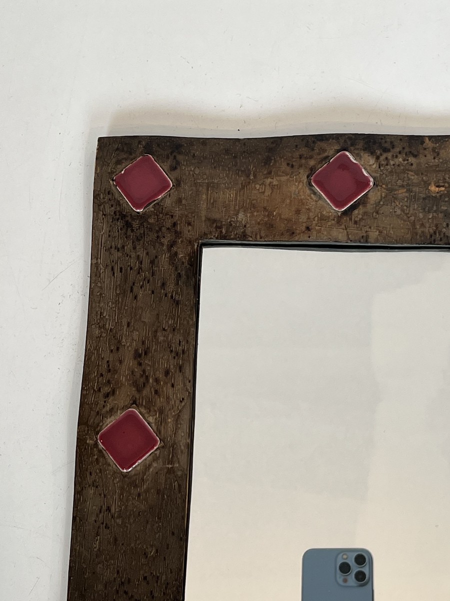 Miroir à Cadre en Céramique Émaillée Bronze à Cabochons Rouges. Travail Français dans le Goût d-photo-2