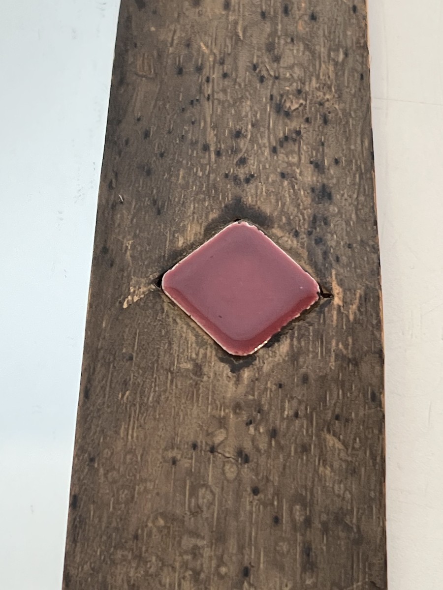 Miroir à Cadre en Céramique Émaillée Bronze à Cabochons Rouges. Travail Français dans le Goût d-photo-7