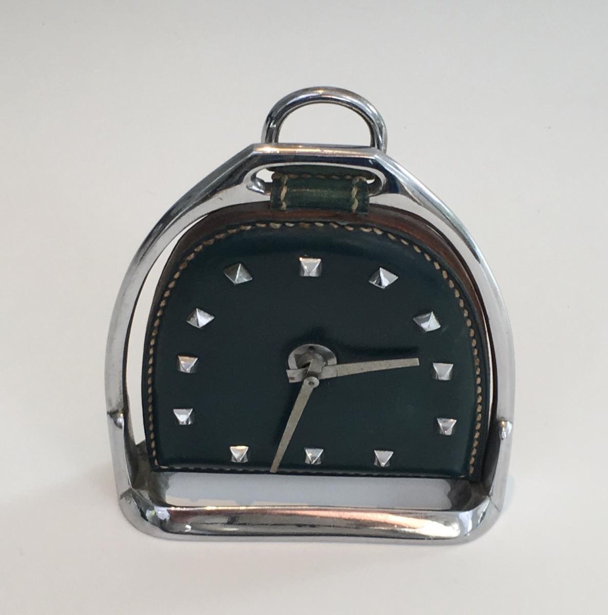 . Petite Horloge En Cuir Et Chrome. Vers 1950-photo-2