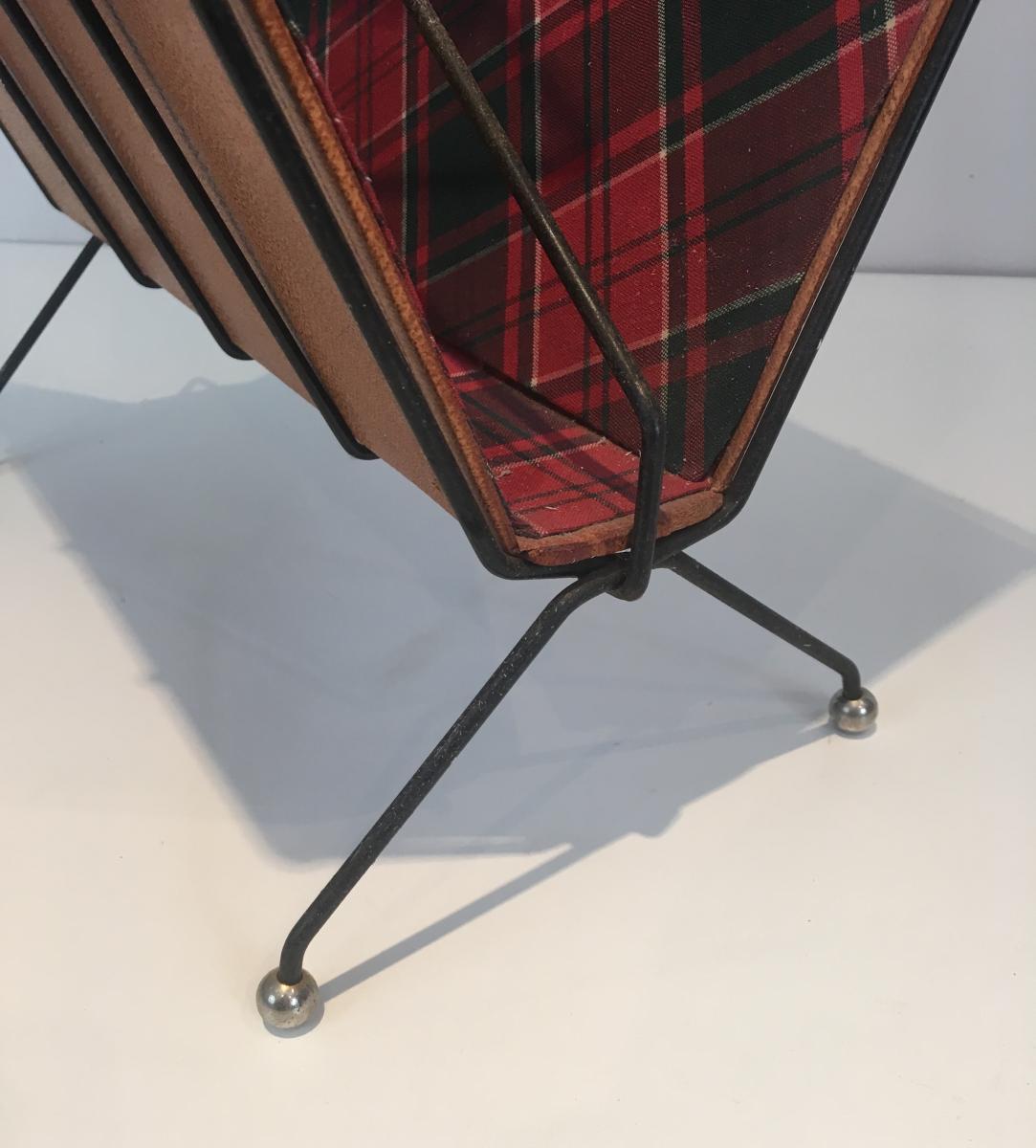 Rare Magazine Rack In Black Lacquered Metal, Leather And Fabric Burberry Way.-photo-4