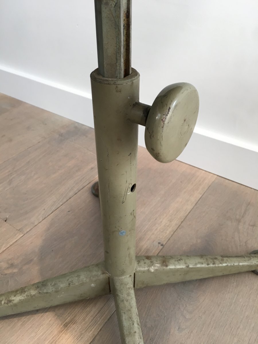 Tabouret Industriel En Acier Et Bois Réglable En Hauteur. Vers 1900 -photo-2