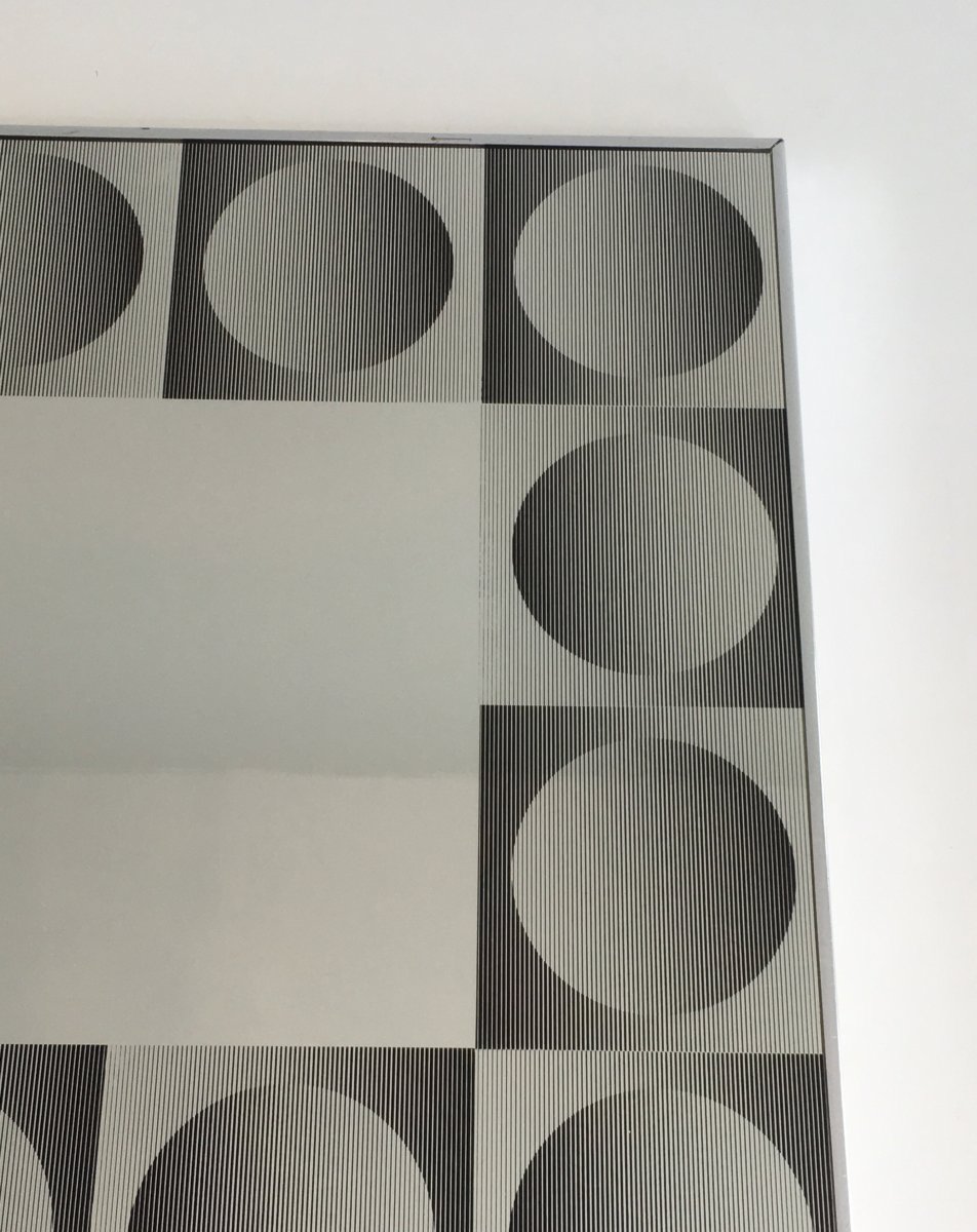 Dans Le Goût De Victor Vasarely. Miroir Art Optique (fêlé Dans Un Angle). Vers 1970-photo-1