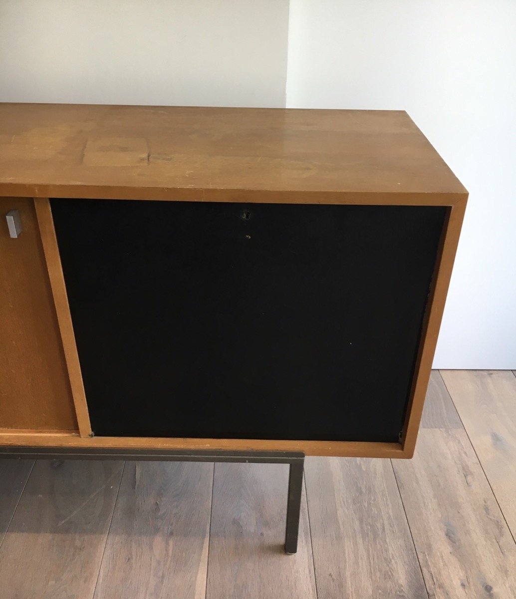 Sideboard With Two Sliding Doors And Bar And A Metal Base. Circa 1950-photo-3