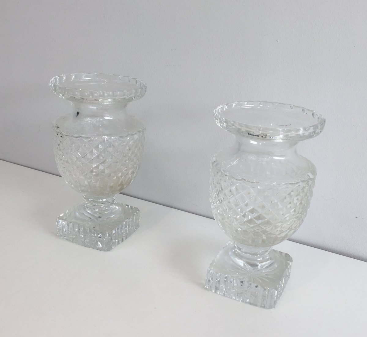 Paire De Vases En Cristal de Style Médicis. Travail Français. Vers 1900