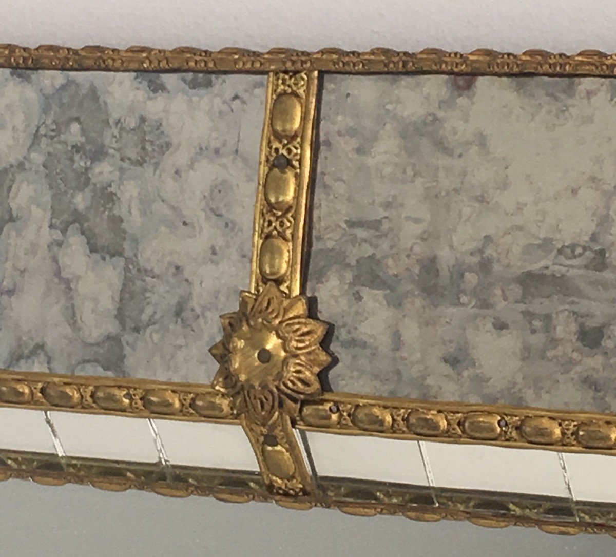 Multi-facets Mirror With Brass Garlands. French. Circa 1970-photo-3