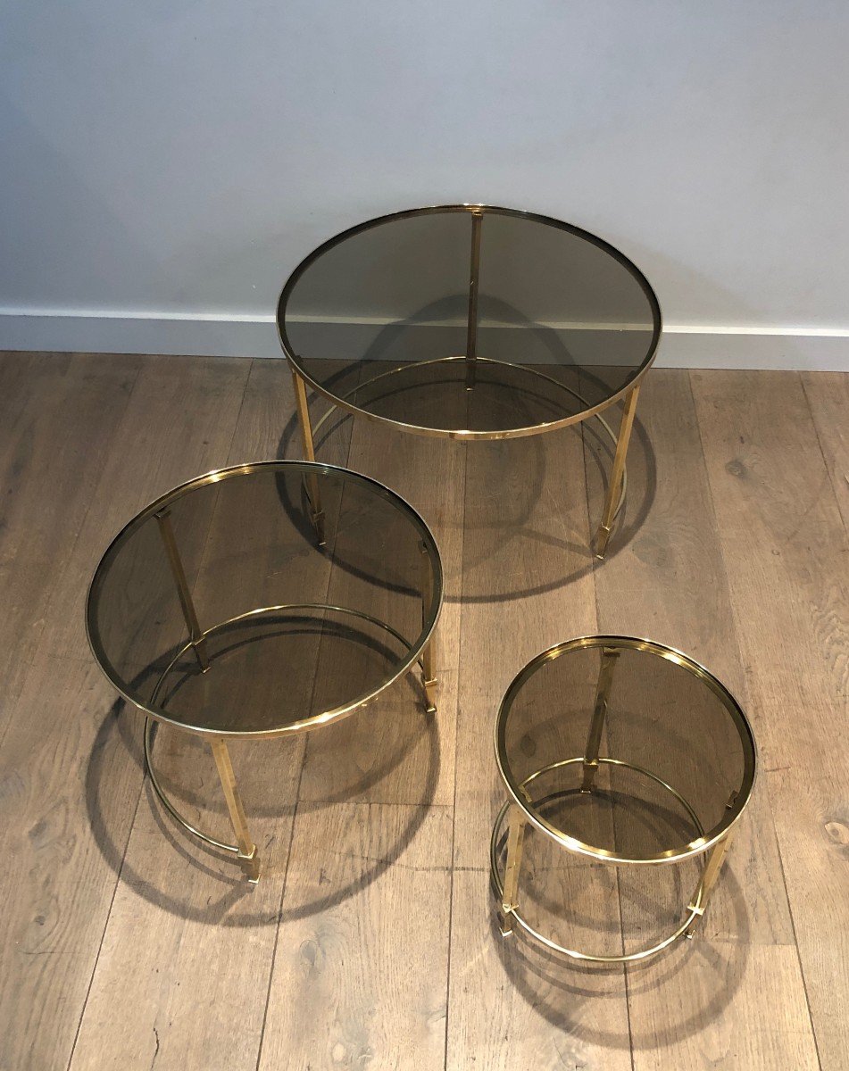 Proantic Suite De 3 Tables Gigognes Rondes En Laiton Plateaux De V proantic-suite-de-3-tables-gigognes-rondes-en-laiton-plateaux-de-v
