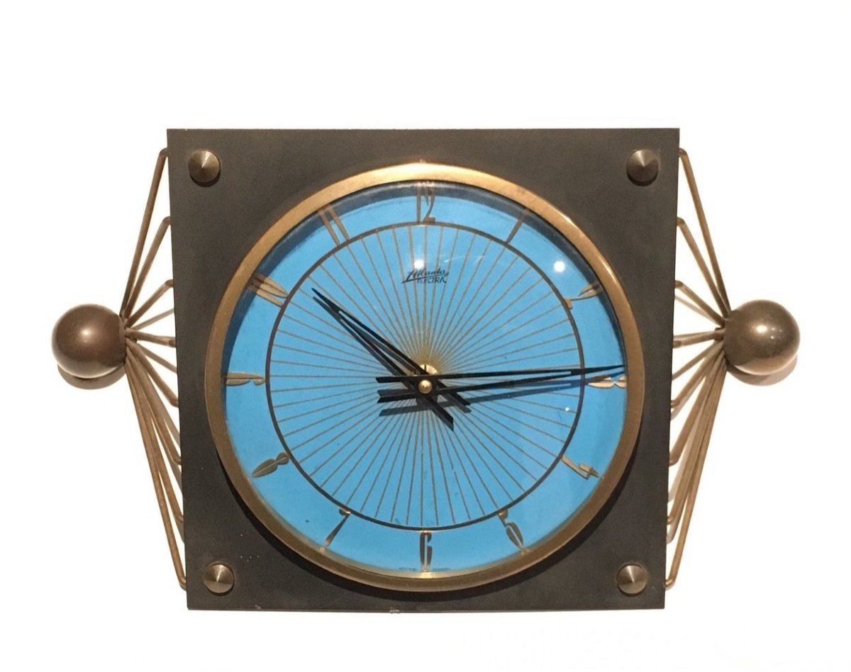 Horloge En Métal Laqué, Verre Et Laiton. Vers 1950-photo-1