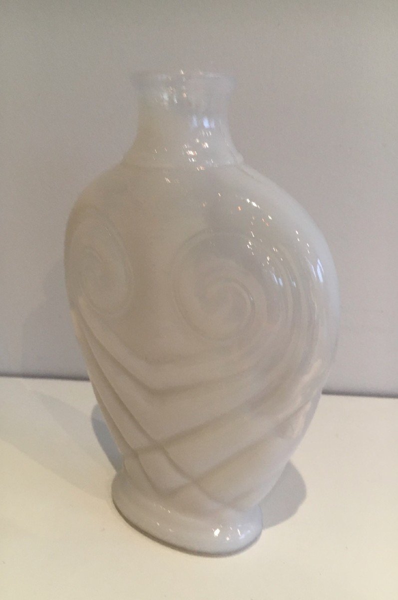 Vase Hibou En Verre Opalin Blanc. Travail Français. Vers 1970-photo-3