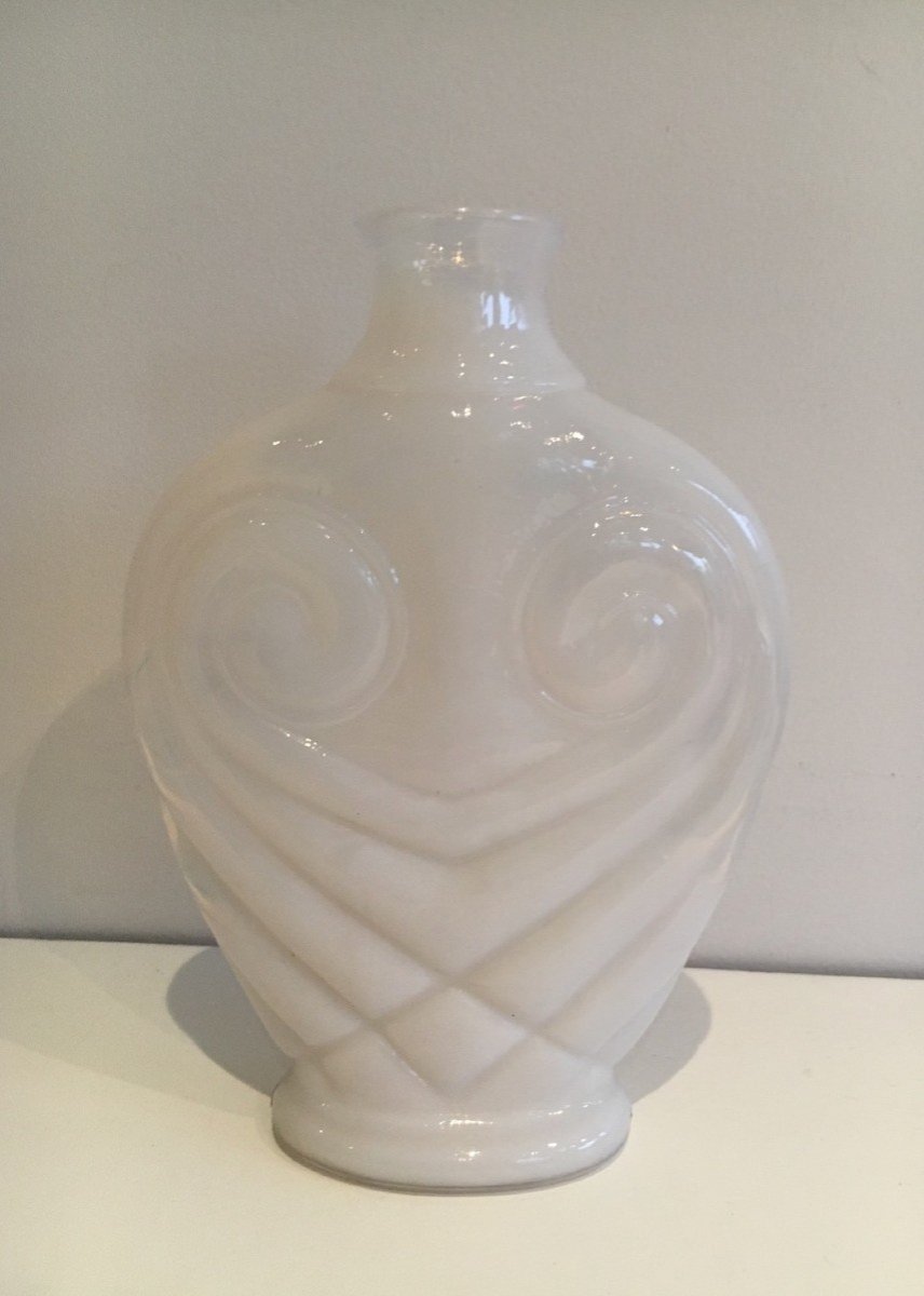 Vase Hibou En Verre Opalin Blanc. Travail Français. Vers 1970-photo-2