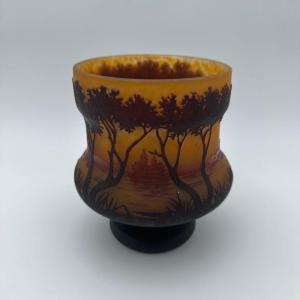 Art Nouveau Cameo Glass Vase – Daum Nancy, France, Circa 1900