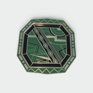 Plat Octogonal en Dinanderie à Décor Géométrique Cubisant Vert. Travail Français dans le Goût d