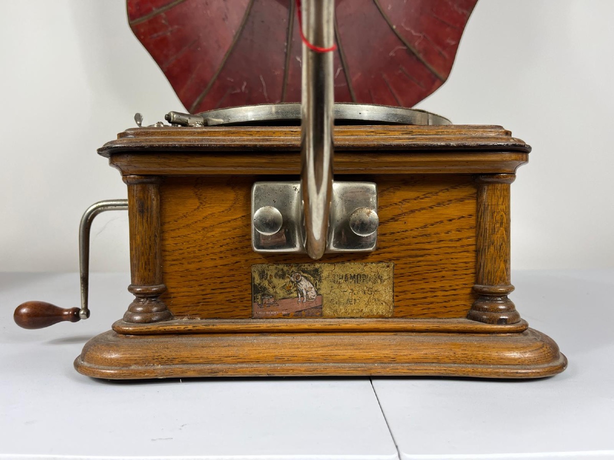 Early 20th Century Antique Gramophone With Red Tin Bell-photo-2