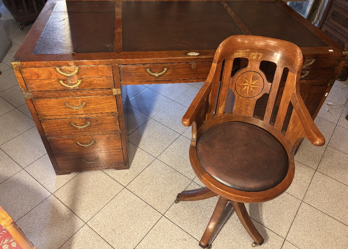 Stunning Naval-style Desk-photo-4