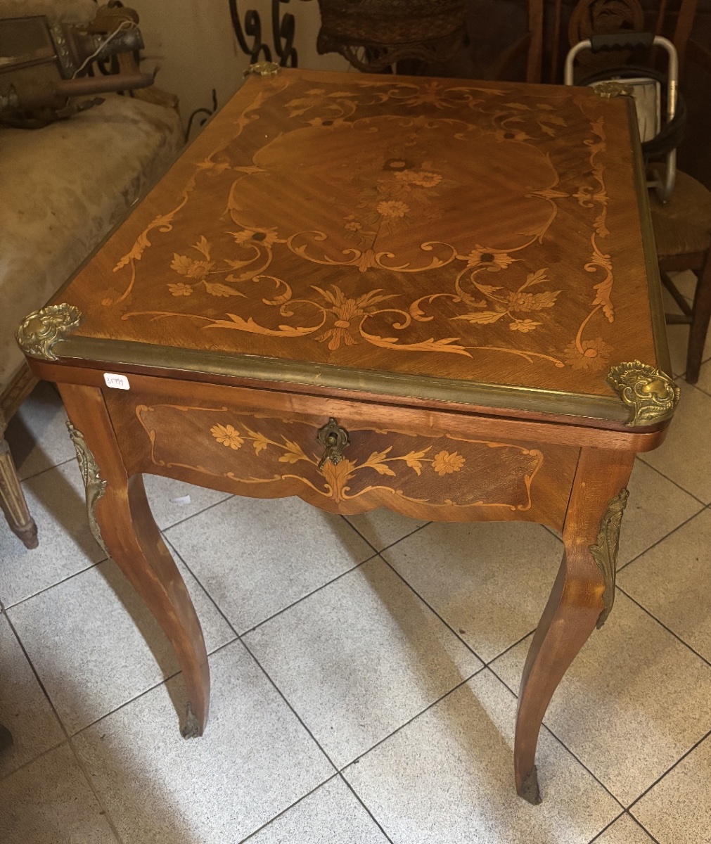Table de jeux marquetée-photo-1
