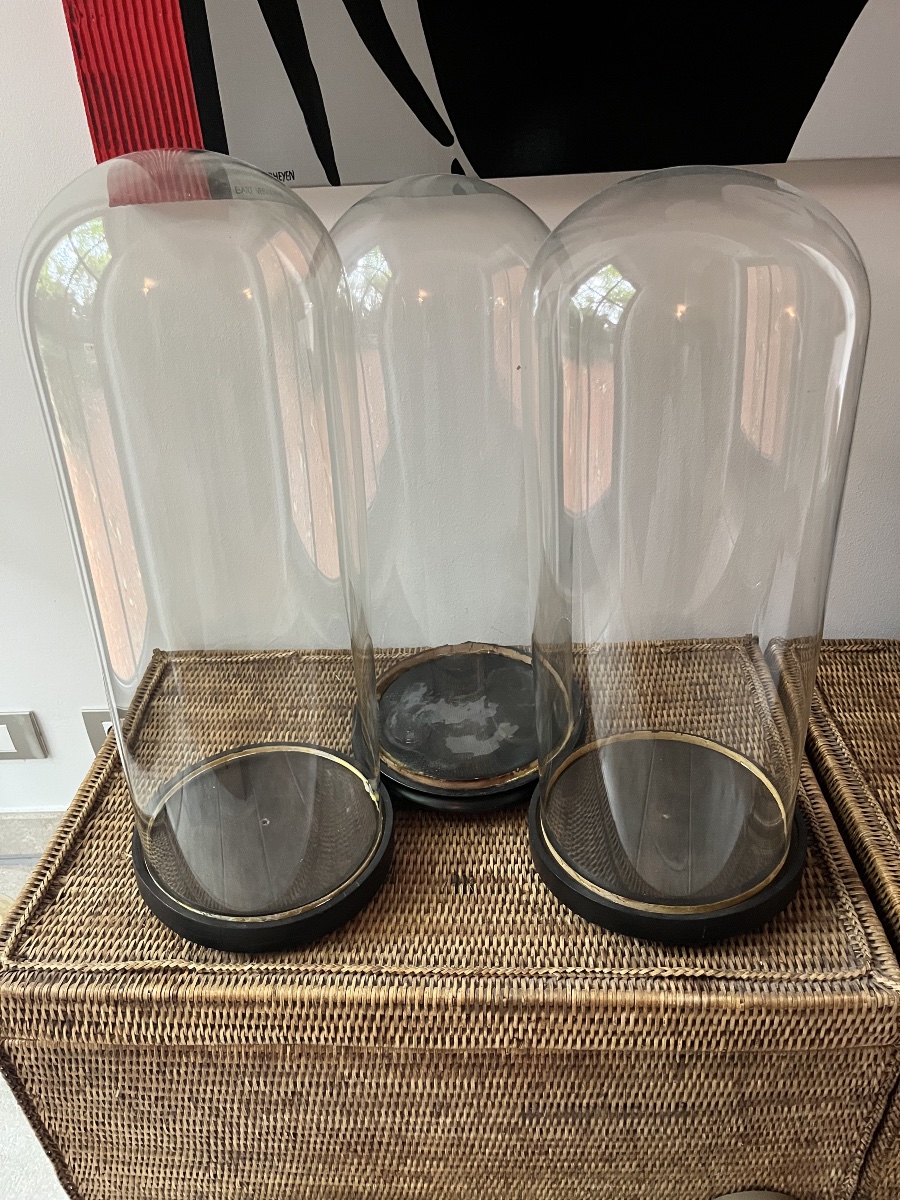 3 cloches en verre soufflé, 19e