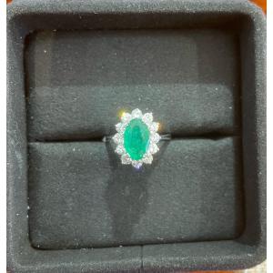 Pompadour Ring