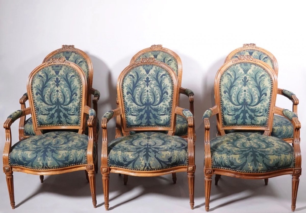 Série de six  fauteuils cabriolets Louis XVI 