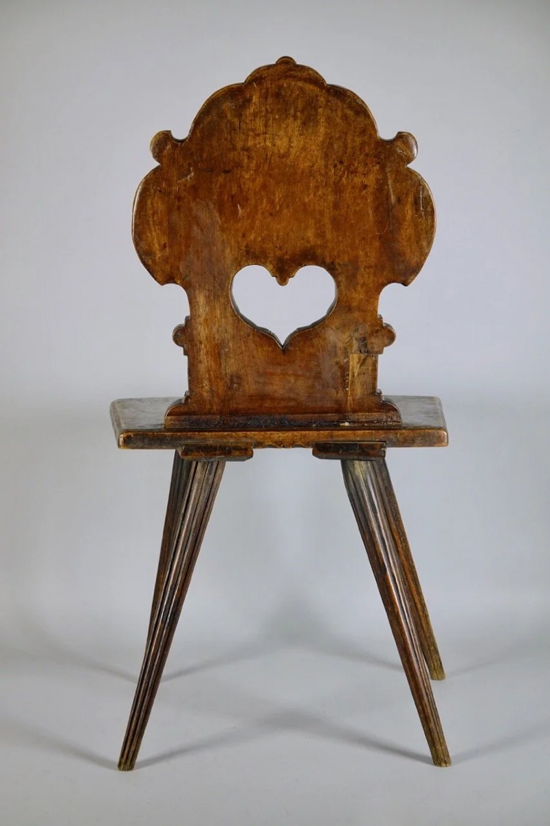Pair Of Alsatian Chairs-photo-3