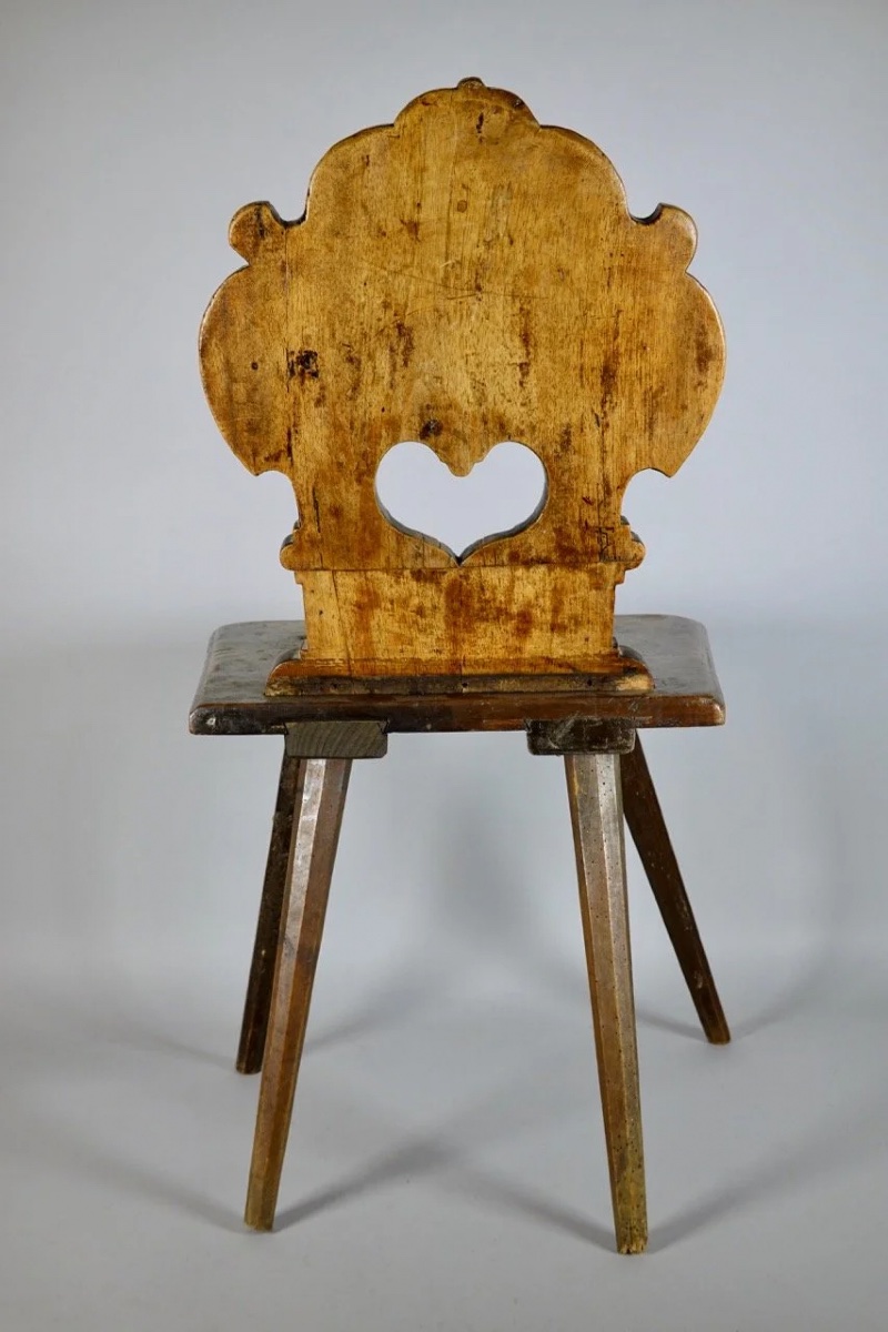 Pair Of Alsatian Chairs-photo-4