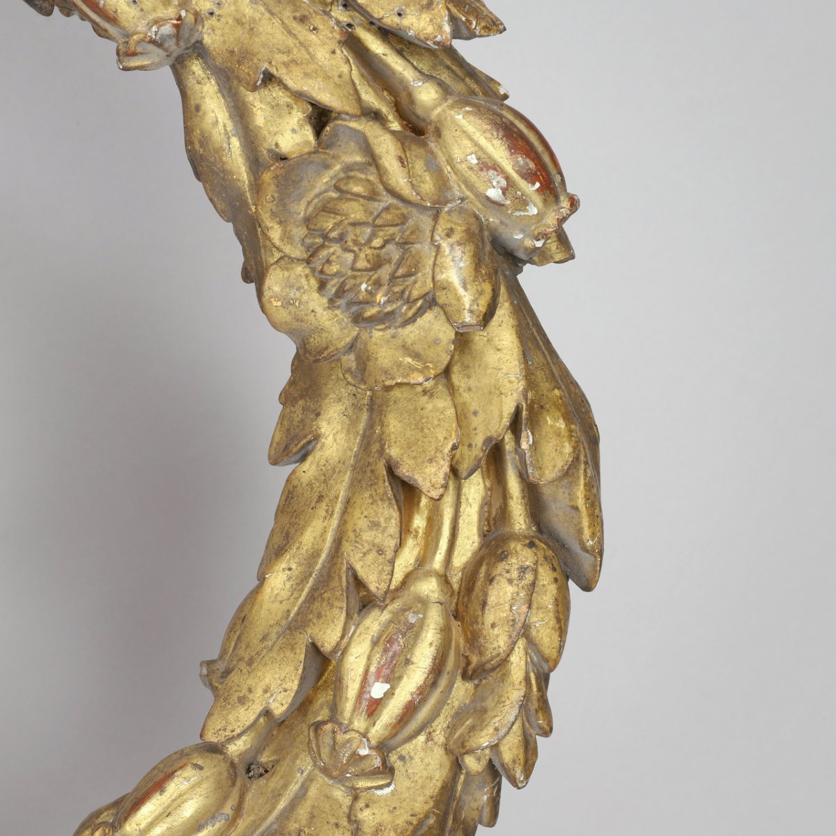 Golden Carved Wooden Garland-photo-2