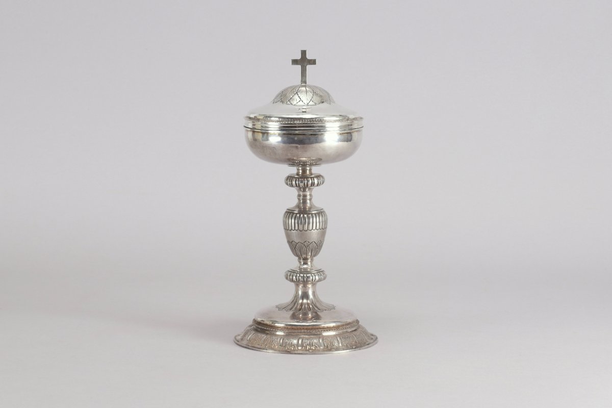 Silver Ciborium-photo-3