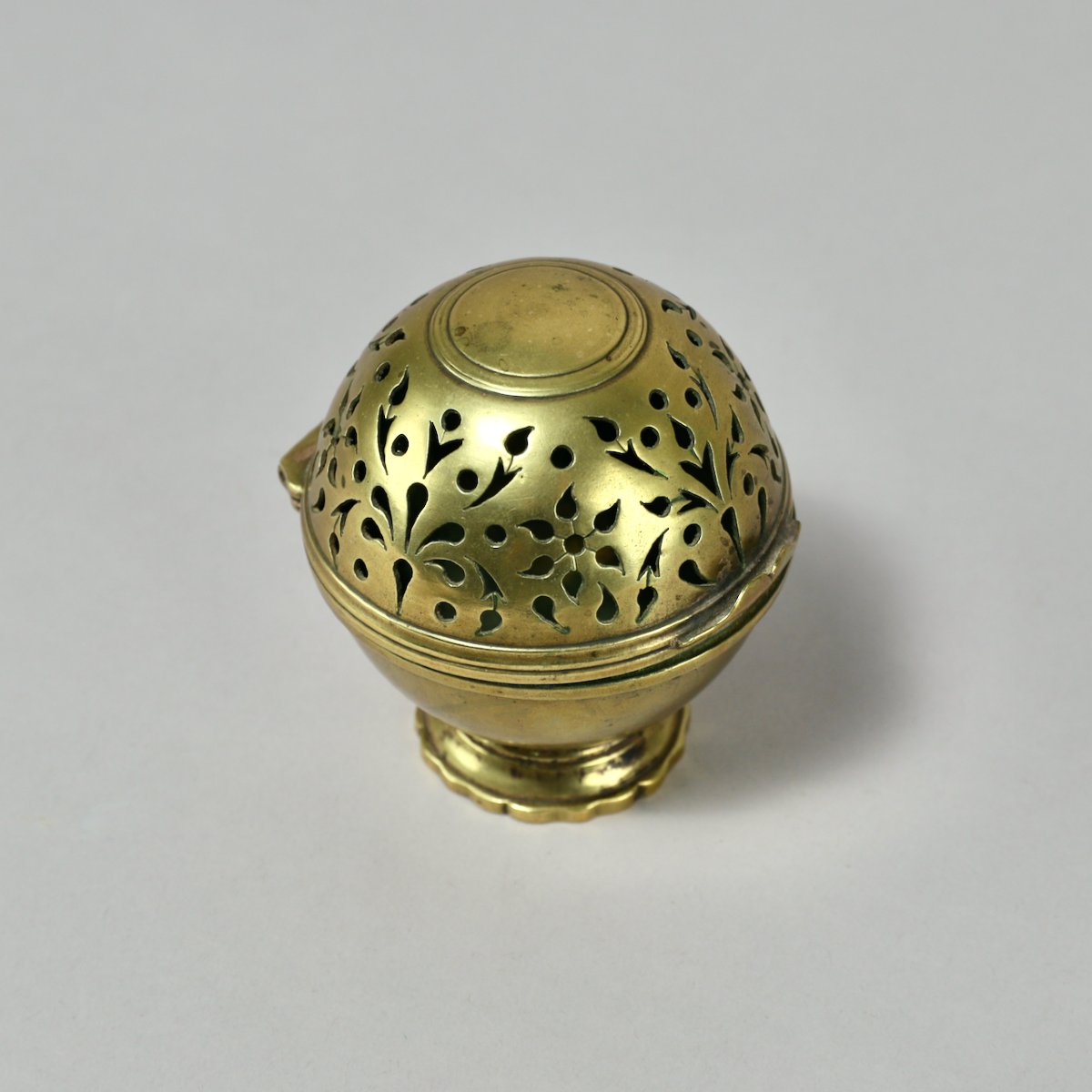 Laiton Sponge Holder
