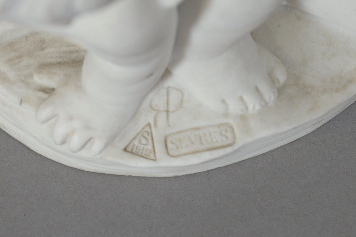 Biscuit en porcelaine de Sèvres-photo-3