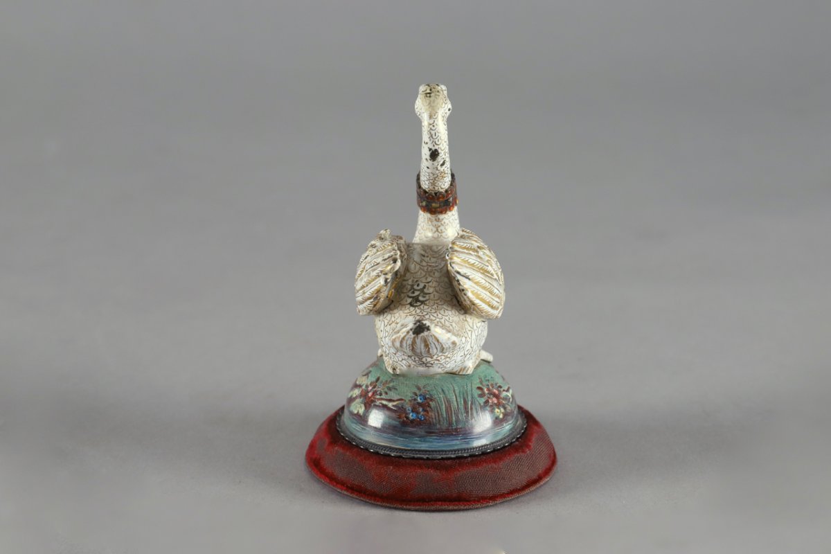 Swan-shaped Perfume Bottle-photo-4