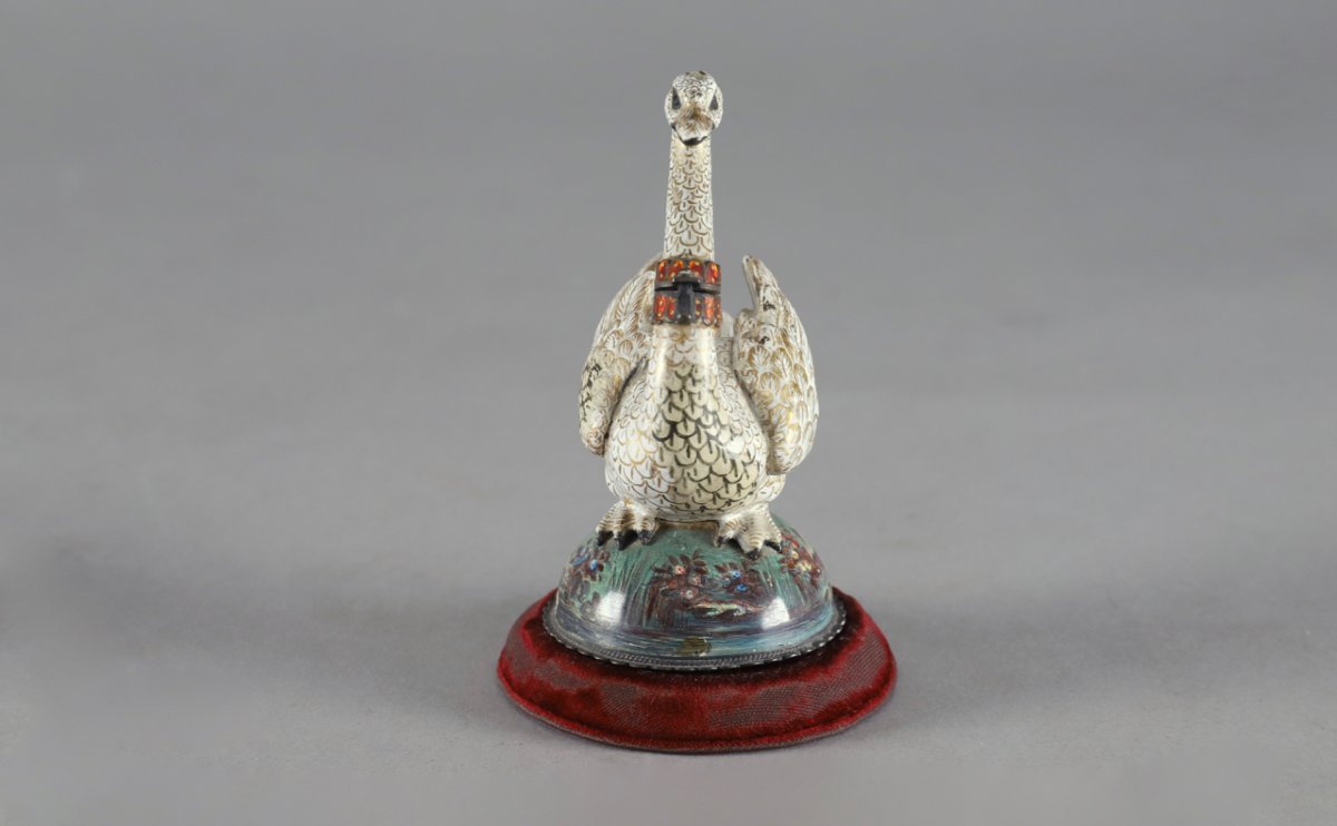 Swan-shaped Perfume Bottle-photo-2