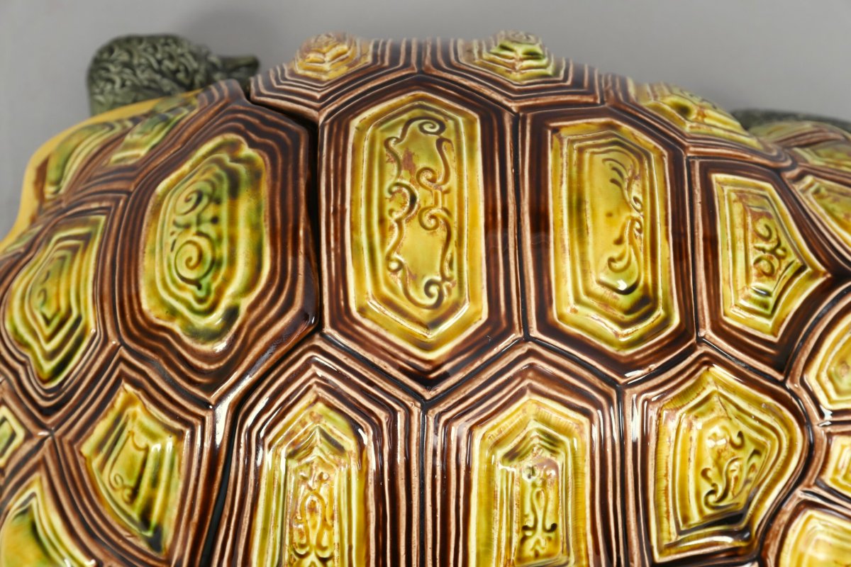 Turtle Wall Fountain — Sarreguemines Porcelain-photo-3