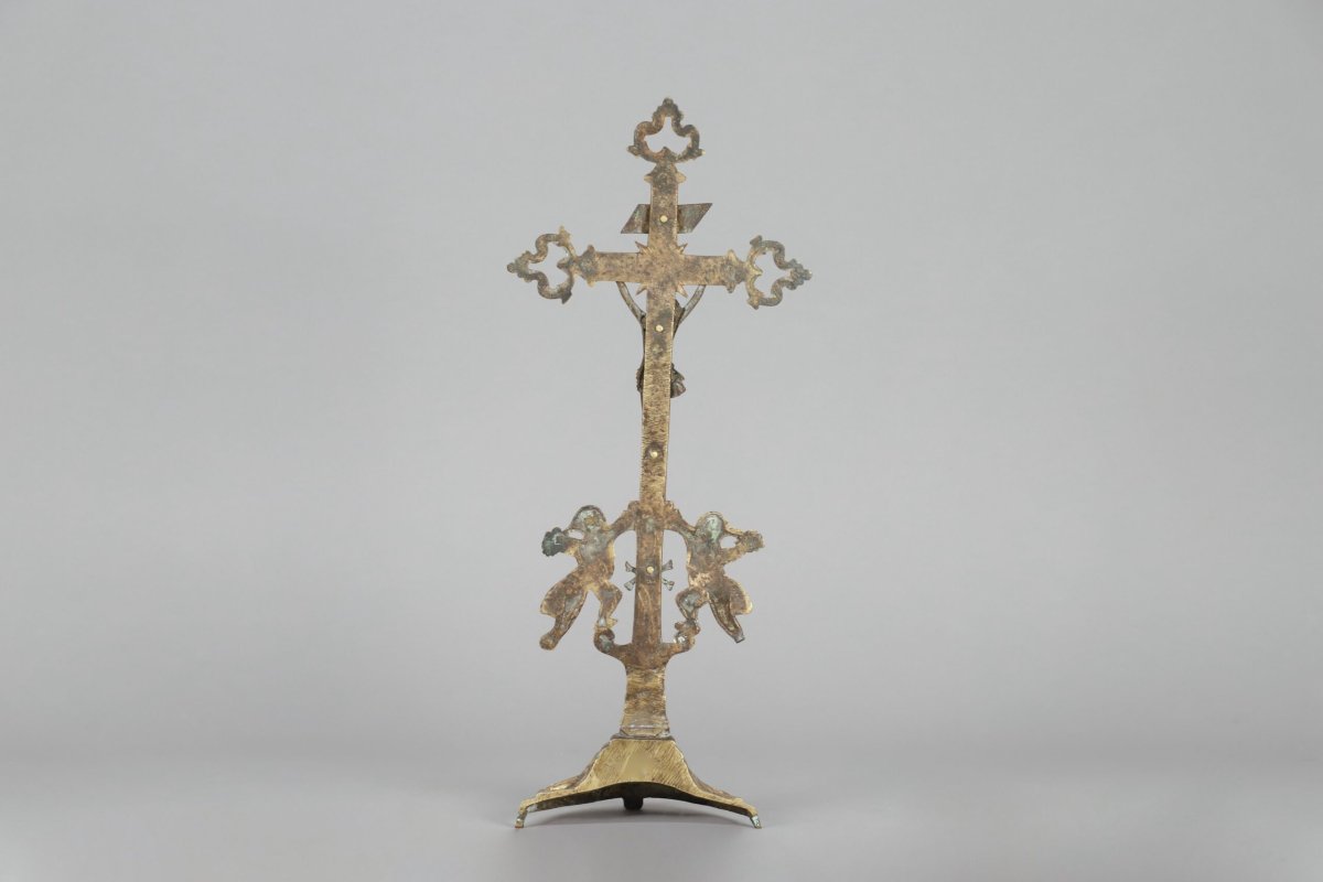 Crucifix en laiton-photo-2