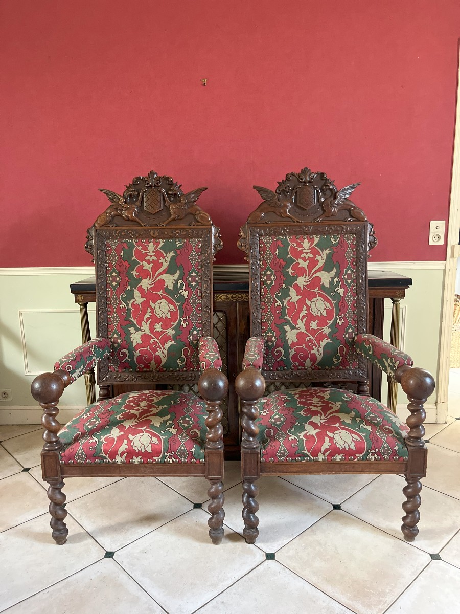Paire de fauteuils en chêne sculpté-Style Louis XIII-Apparat-XIXème siècle