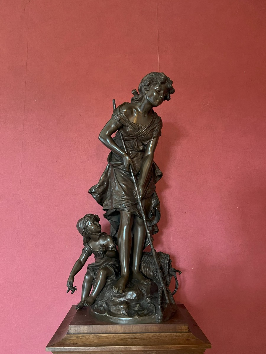 Bronze à patine brune-Hippolyte François Moreau-La pêcheuse de crevettes