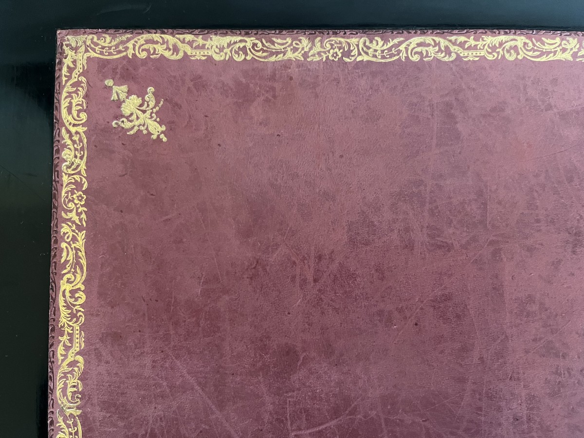 Bureau plat laqué noir de style Louis XVI, Maison Jansen , XXème siècle .-photo-3