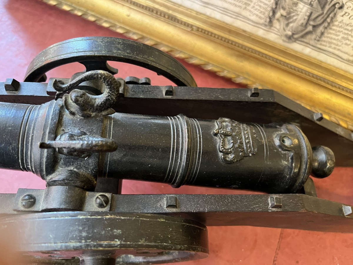 Canon en bronze armorié son son affût en bois, XVIIIème siècle-photo-3