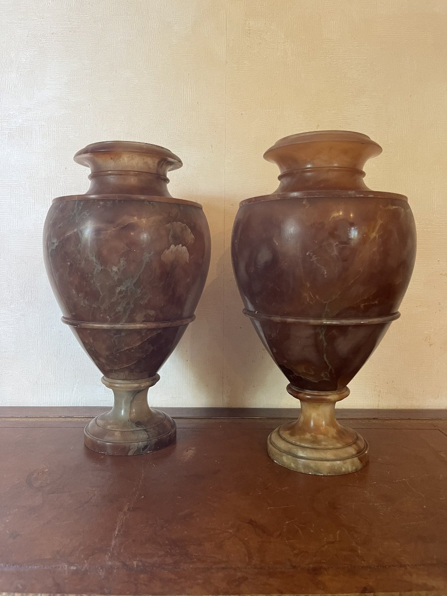 Paire de vases en albâtre de forme balustre ,couleur miel,XIXème siècle