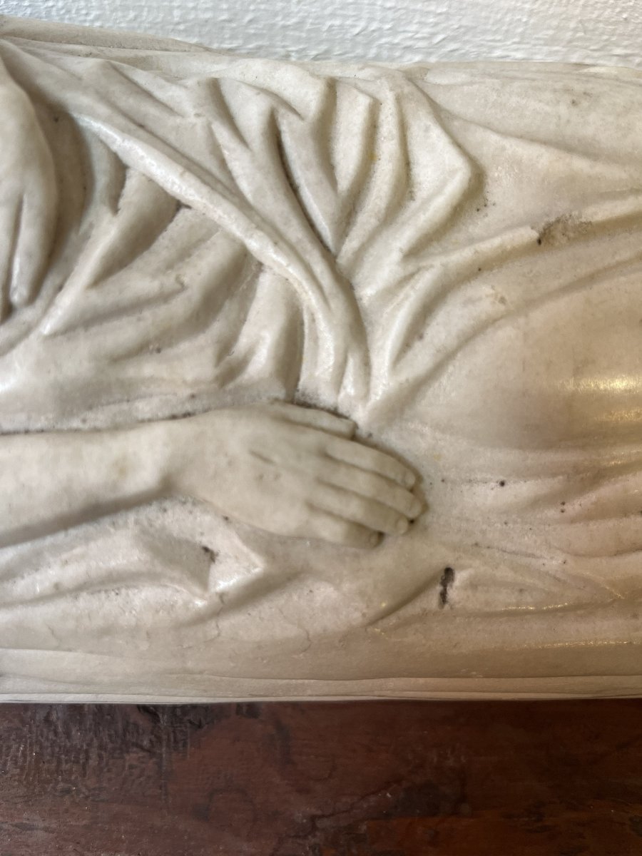 17th-century Marble Sculpture Of Christ Recumbent-photo-4