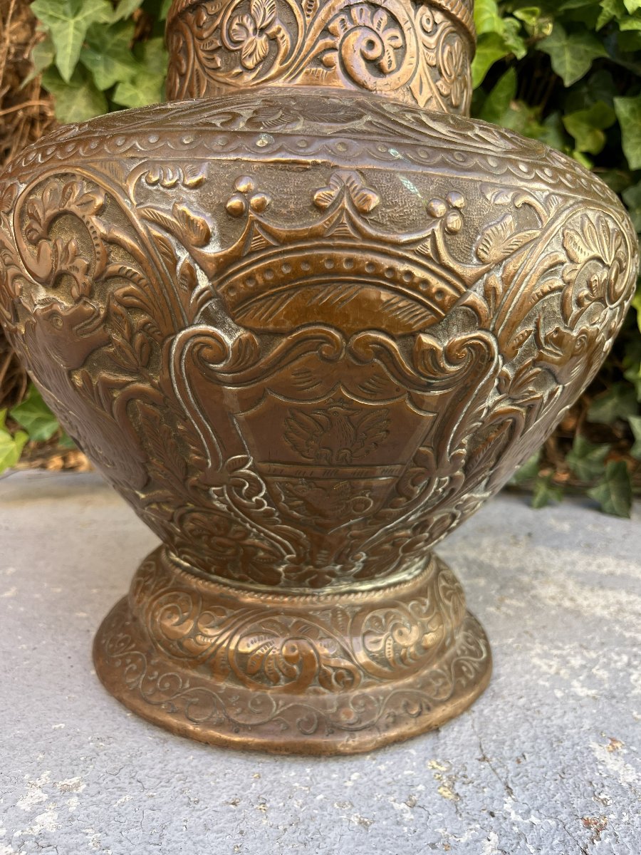 Cruche couverte en cuivre repoussé à blason, Italie,XVIIIème siècle-photo-4