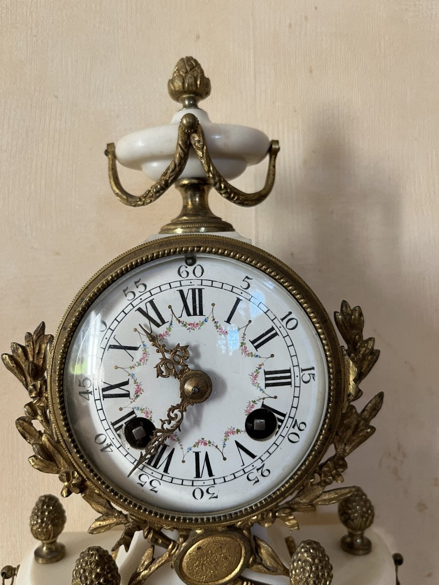 Louis XVI-style Clock In White Marble And Gilded Bronze, Late 19th Century-photo-3