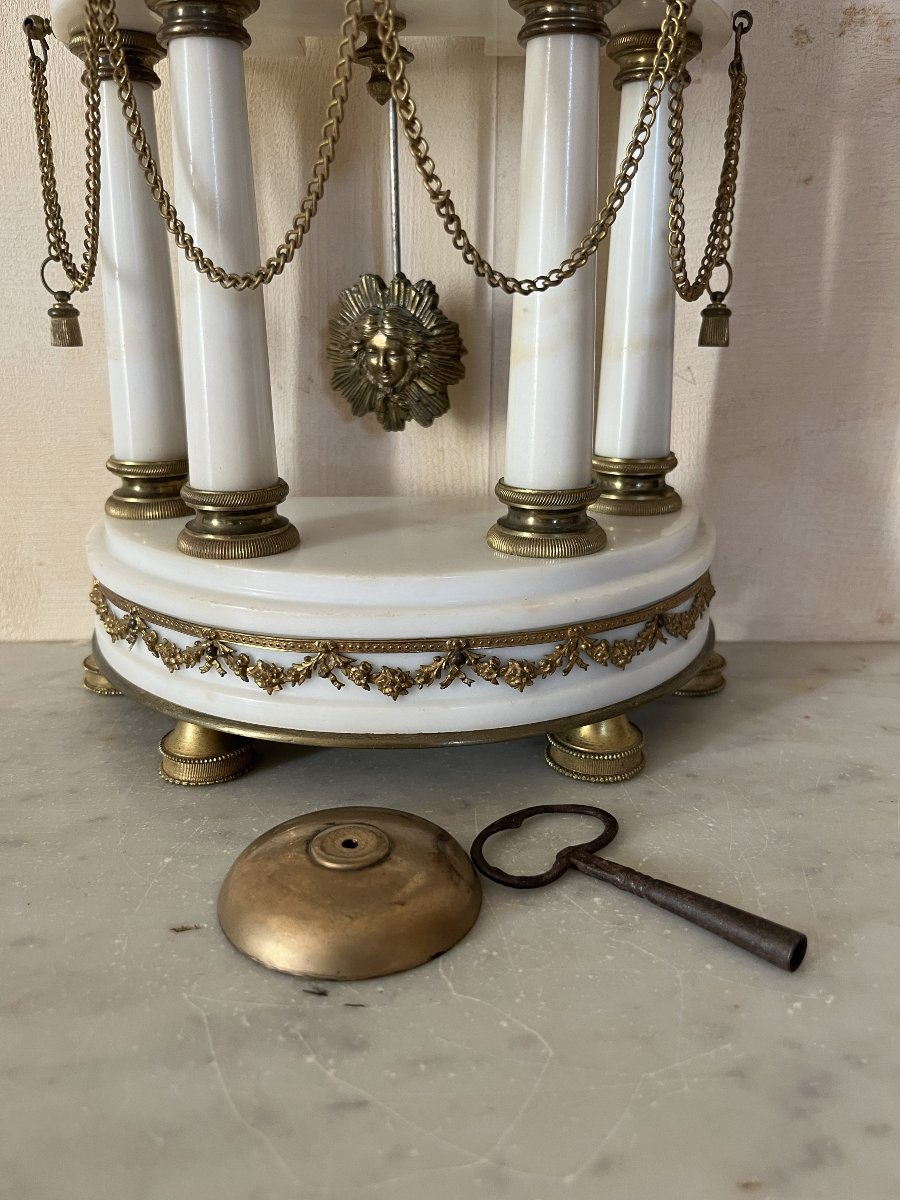 Louis XVI-style Clock In White Marble And Gilded Bronze, Late 19th Century-photo-1