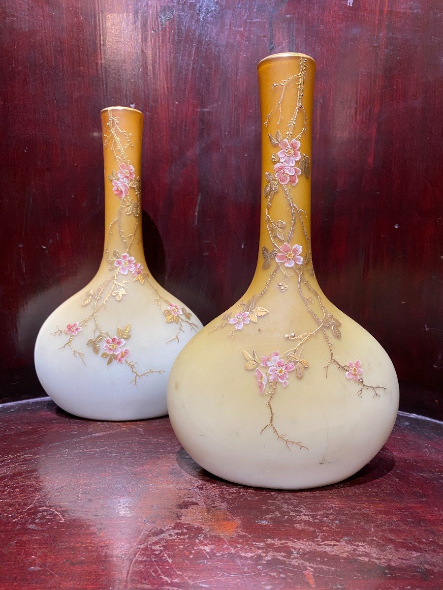 Paire de vases en verre à décor Japonisant vers 1910