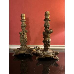 Paire de bougeoirs en bronze aux bébés , Napoléon III, XIXème siècle