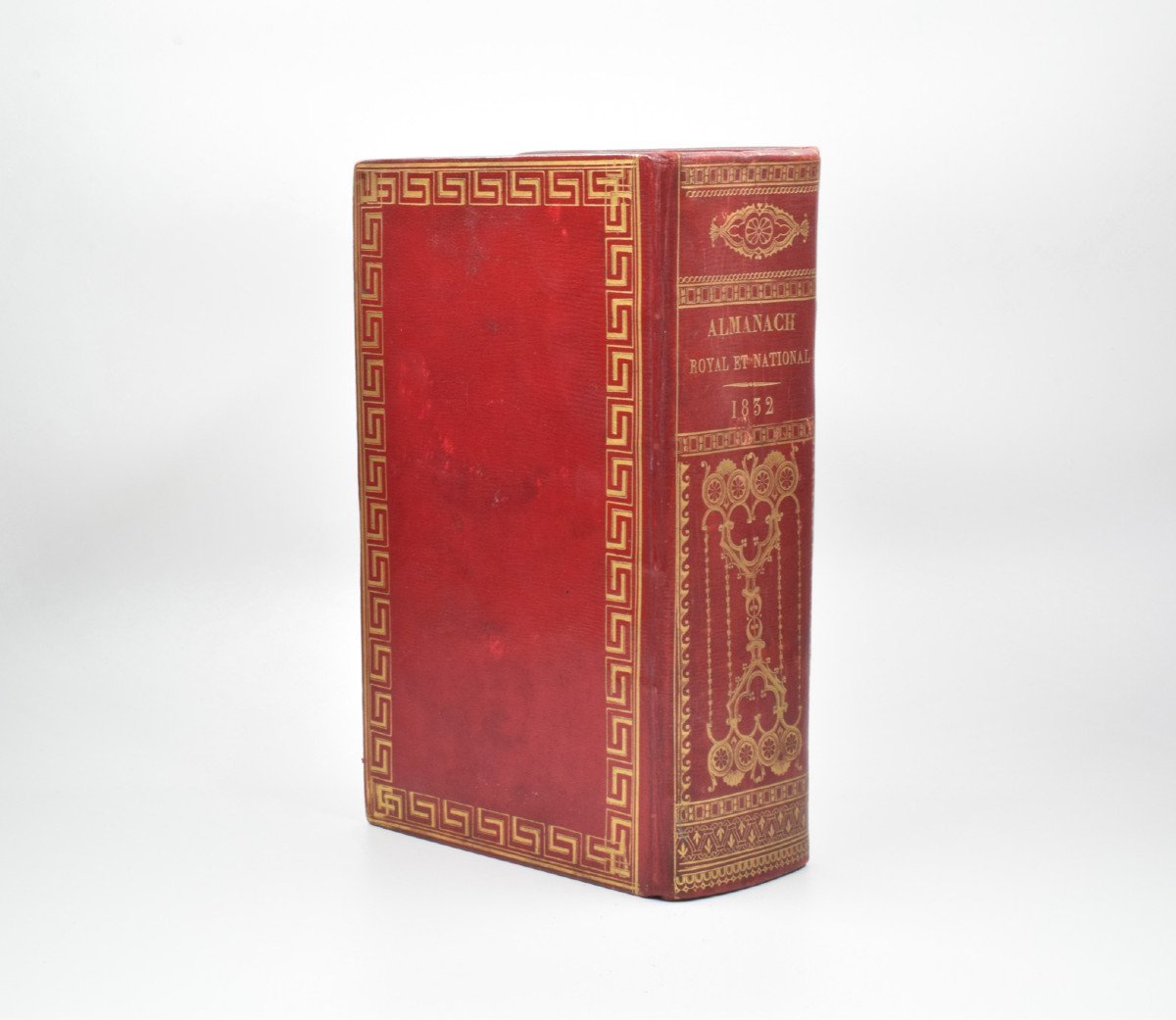 Antique Book: Royal And National Almanac 1832 Beautiful Binding-photo-1