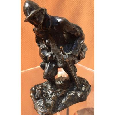 sculpture bronze "poilu de 1914 " signée Ch.Gir