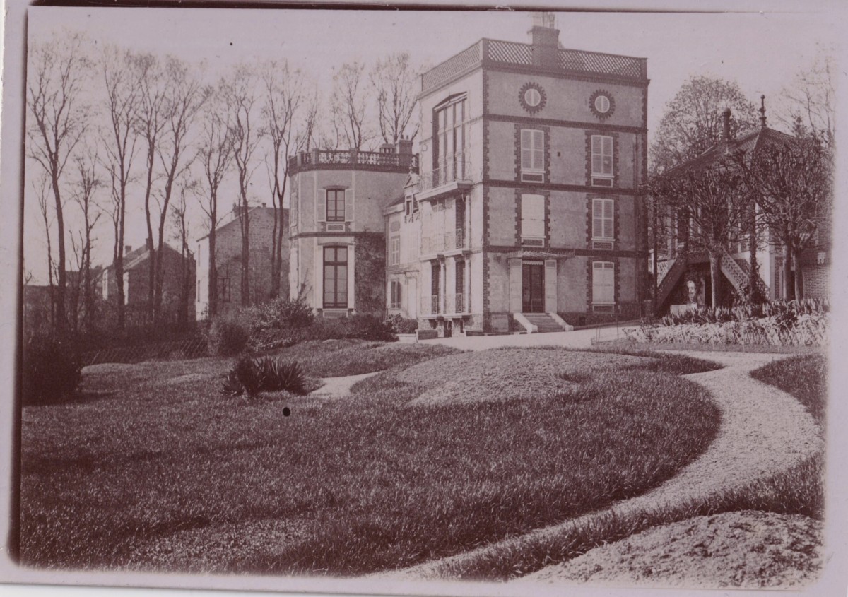 Photograph By émile Zola - Original Print - 1895 - Médan From The Park In Winter.