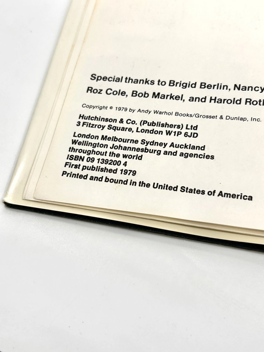 Andy Warhol - Large Signature In Black Felt-tip Pen, Exposures, Original English Edition, London 1979-photo-2