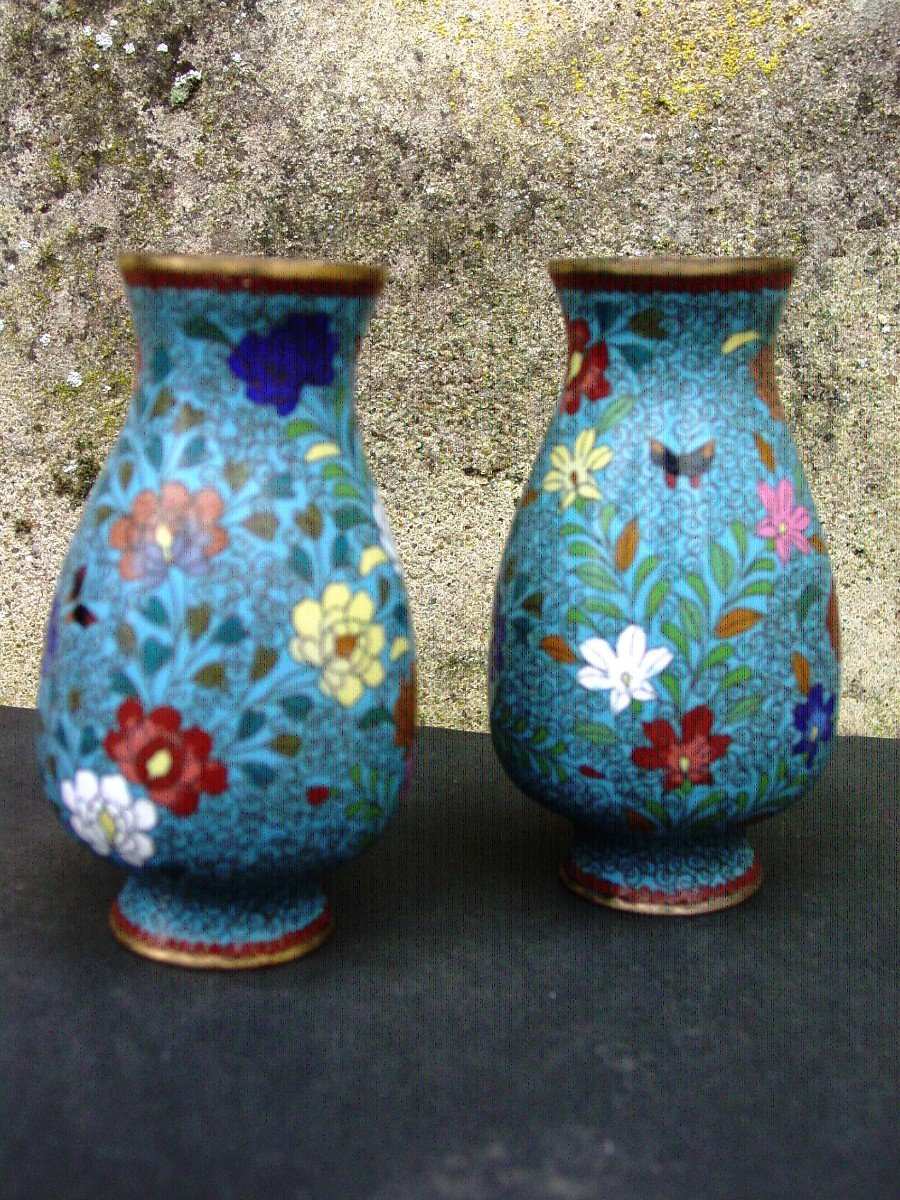 Paire De Vases En Cuivre Cloisonné De La Chine Du 19ème Siècle Cloisonnés-photo-2