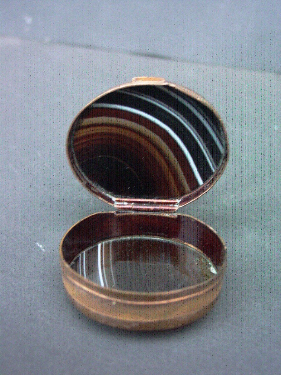 Agate & Pomponne Box From The 19th Pill, Snuff-photo-1